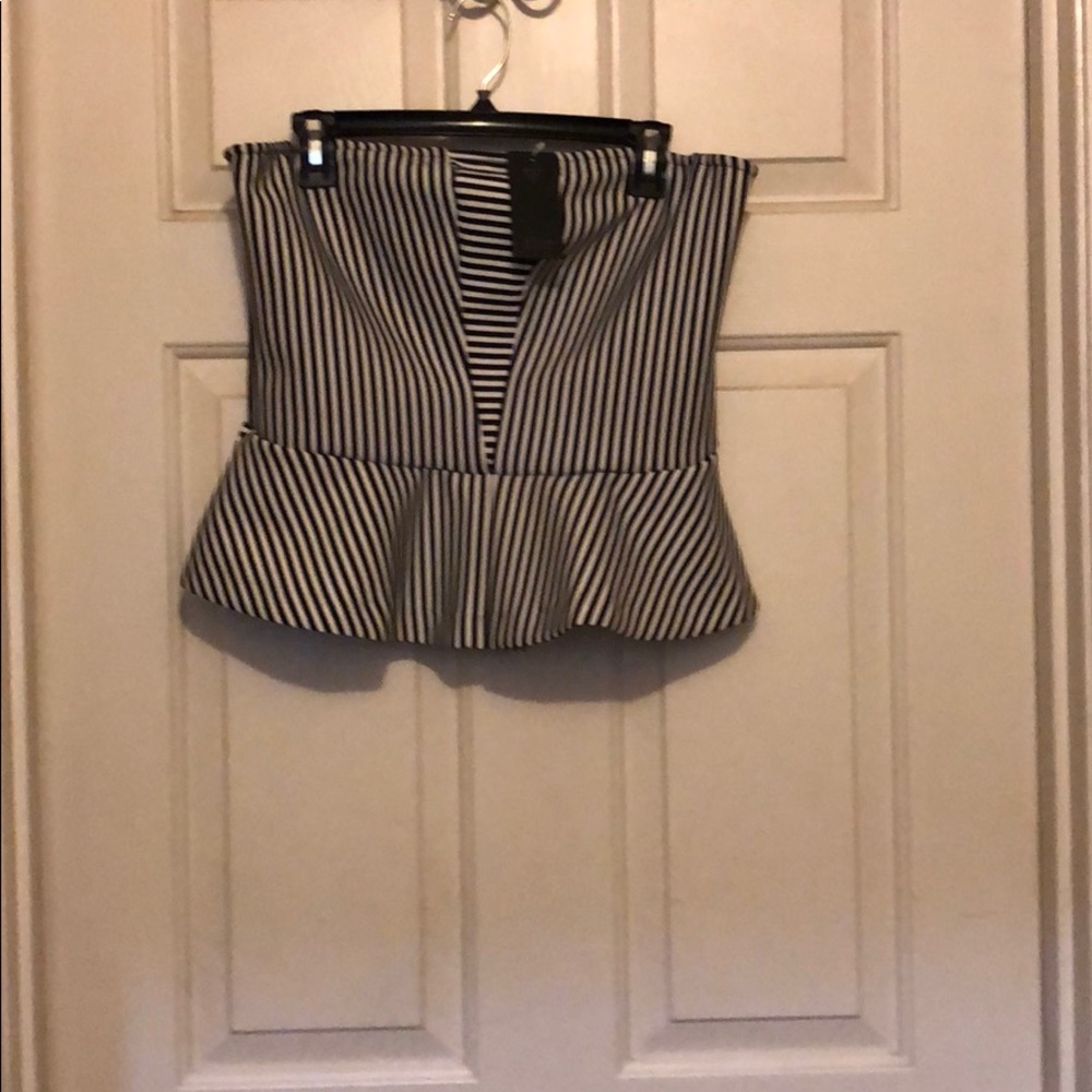 Guess Black and white Peplum Sleeveless Top NWT